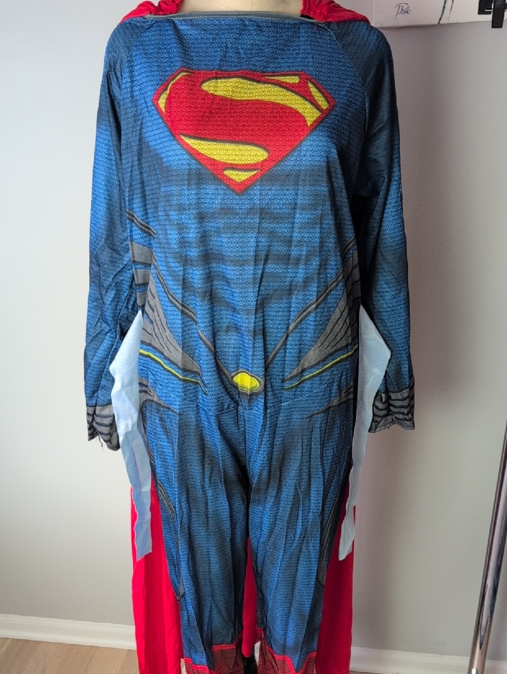Superman Men's Blue and Red Costume with Cape,Sz. Large